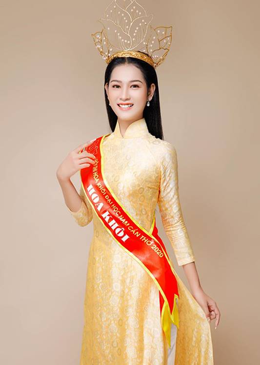 Ngắm Tường Vy tốp 5 Người đẹp Biển Hoa hậu Việt Nam 2020 | Thời trang-Làm  đẹp | PLO