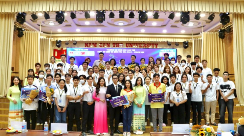 Sinh viên Ngành Du lịch tranh tài trong Hội thi hùng biện Du Lịch DNC 2023