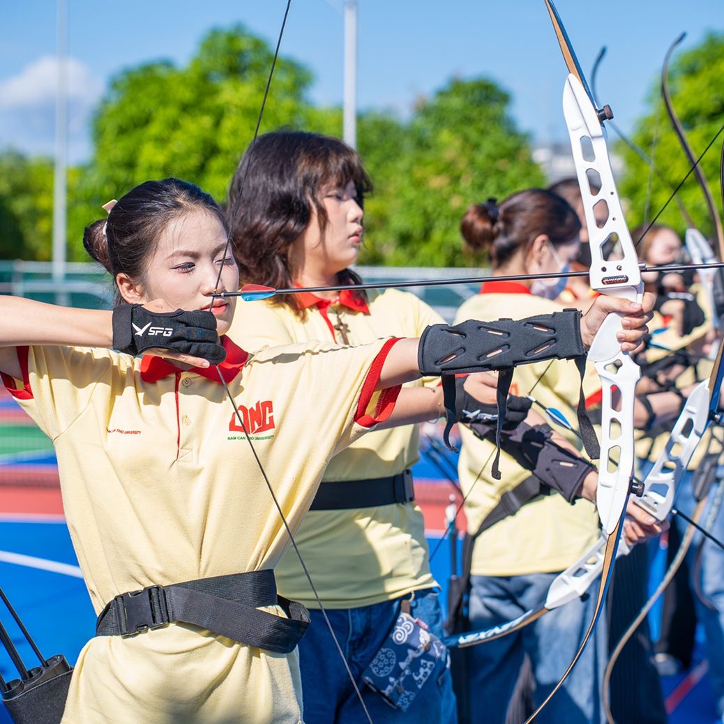 Khu thể thao sinh viên