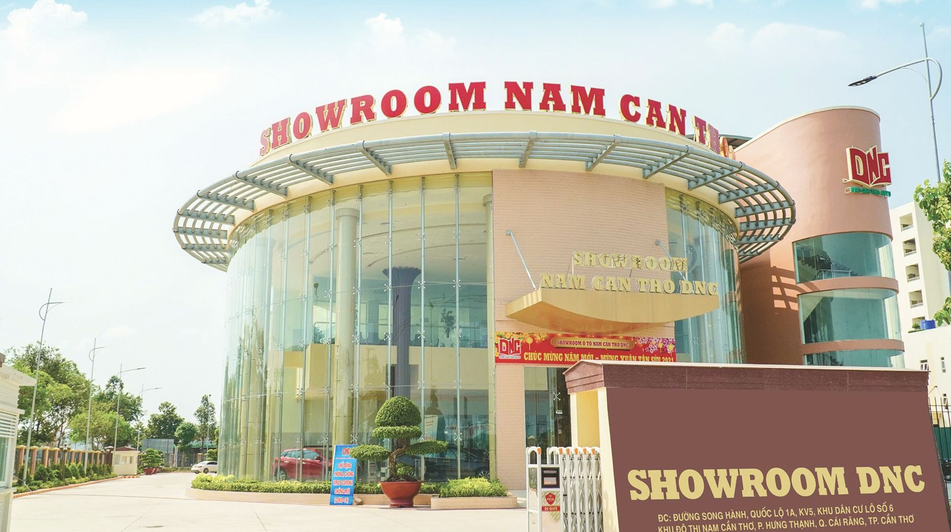 Showroom Ô tô